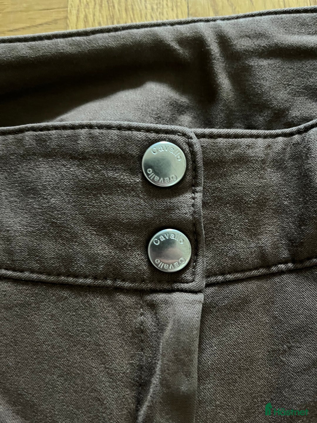 Ridbyxor ryttarutrustning till salu: Helskodda ridbyxor Cavallo strl 36 i Falun - Annons 2