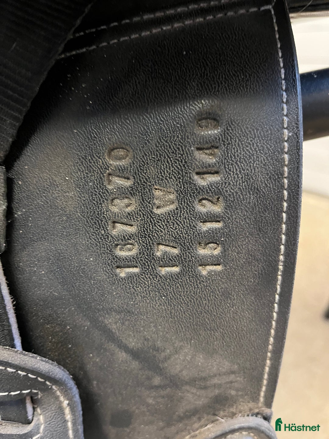 Sadlar hästutrustning till salu: Lippo Enzo 17W i Markaryd - Annons 3