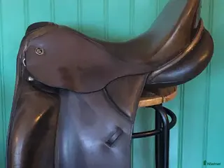 Sadlar hästutrustning Kieffer Kur dressyrsadel i Falun - Annons 4