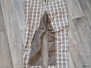 Ridbyxor ryttarutrustning till salu: helskodda ridbyxor i Hallstahammar - Annons 9