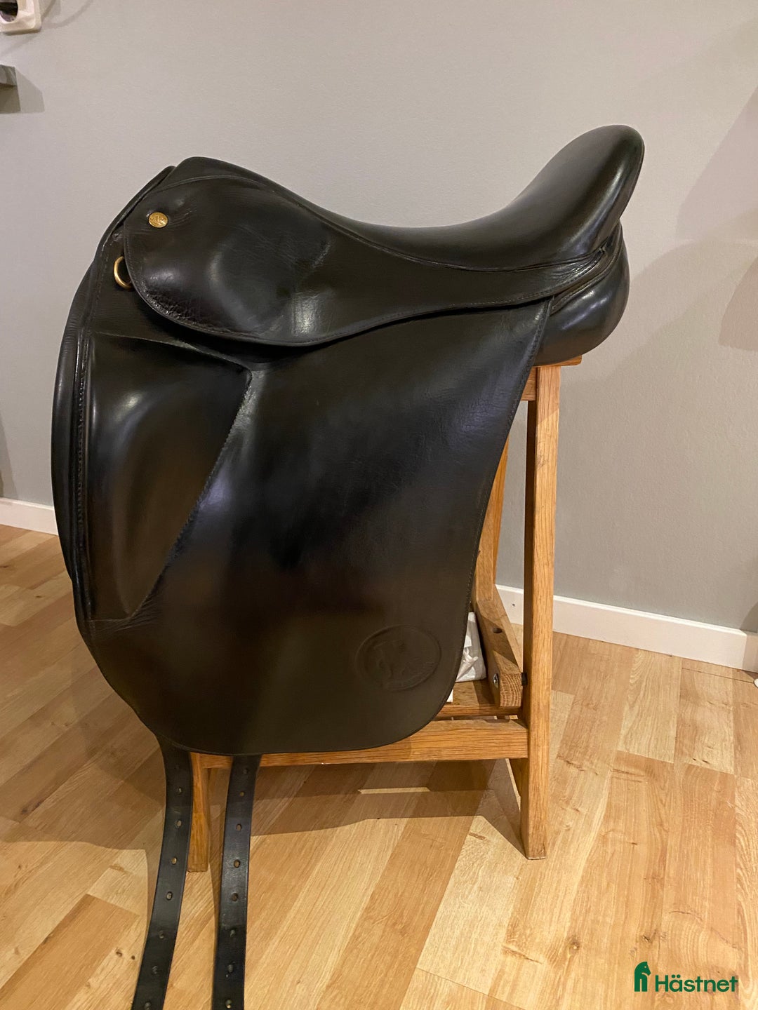 Sadlar hästutrustning till salu: Draupnir 17,5 i fint skick  i Motala - Annons 1
