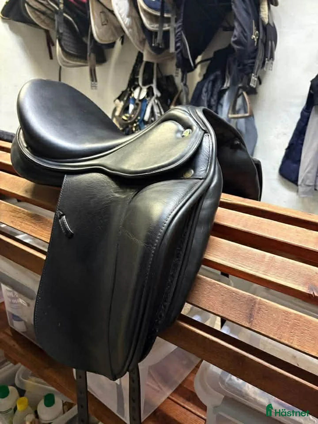 Sadlar hästutrustning till salu: Prestige dressyrsadel - Annons 1