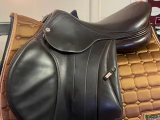 Sadlar hästutrustning till salu: Equipe special one i mkt gott skick i Blentarp - Annons 1