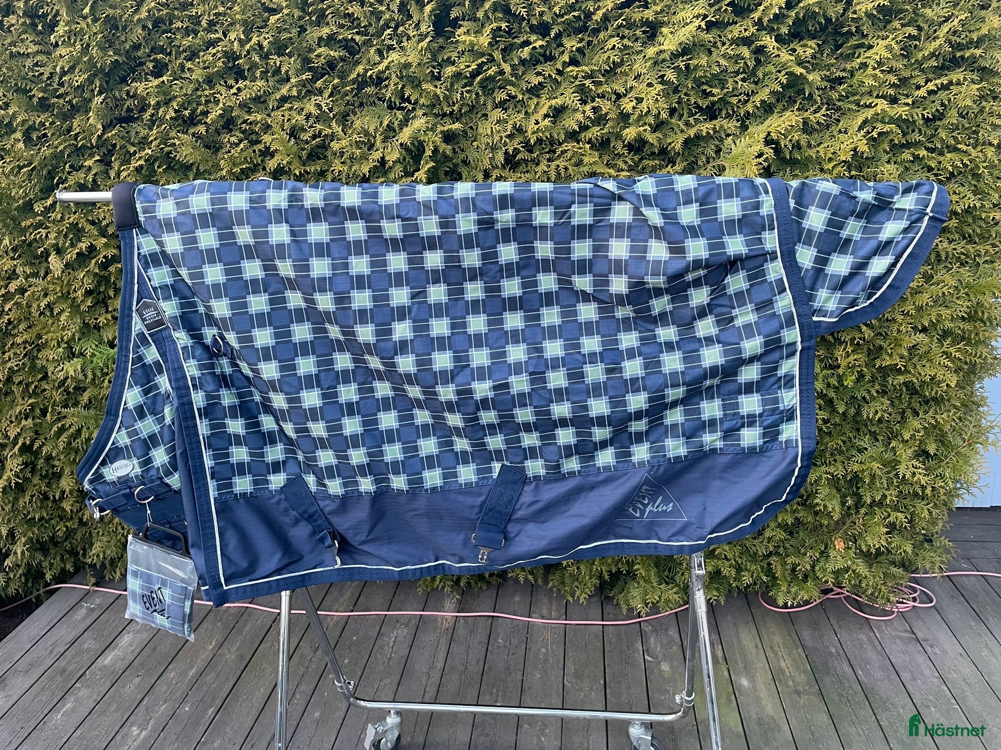 Täcken hästutrustning Täcke Hansbo 200g - Annons 1