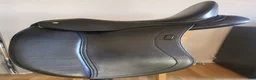 Sadlar hästutrustning till salu: Schleese Dressyrsadel Mambo säljes i Åryd - Annons 5