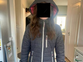 Jackor & Kavajer ryttarutrustning till salu: Uhip vinterjacka säljes i Norrköping - Annons 11