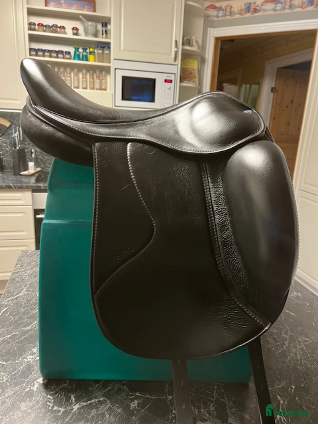 Sadlar hästutrustning till salu: HR Vision 17" i Ljungbyholm - Annons 1