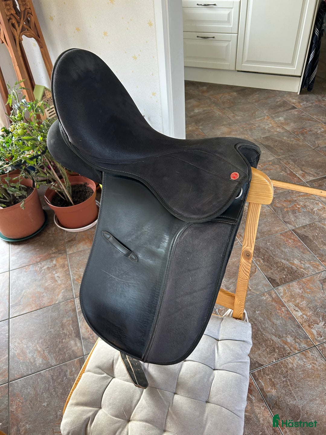 Sadlar hästutrustning till salu: Dressyrsadel Syntet i Lessebo - Annons 2