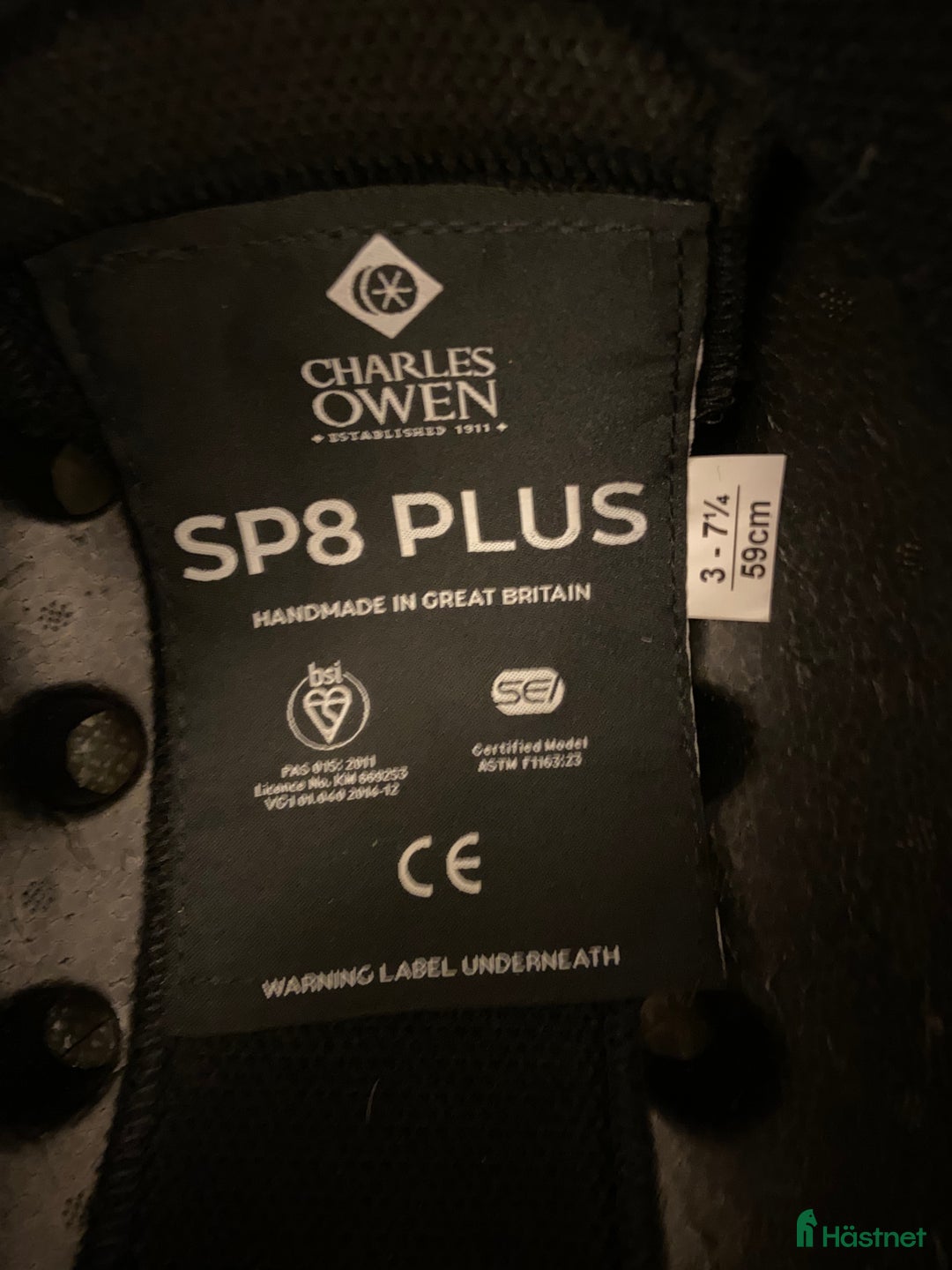 Hjälmar ryttarutrustning till salu: Super fin charles owen hjälm till salu! i Furuvik - Annons 3