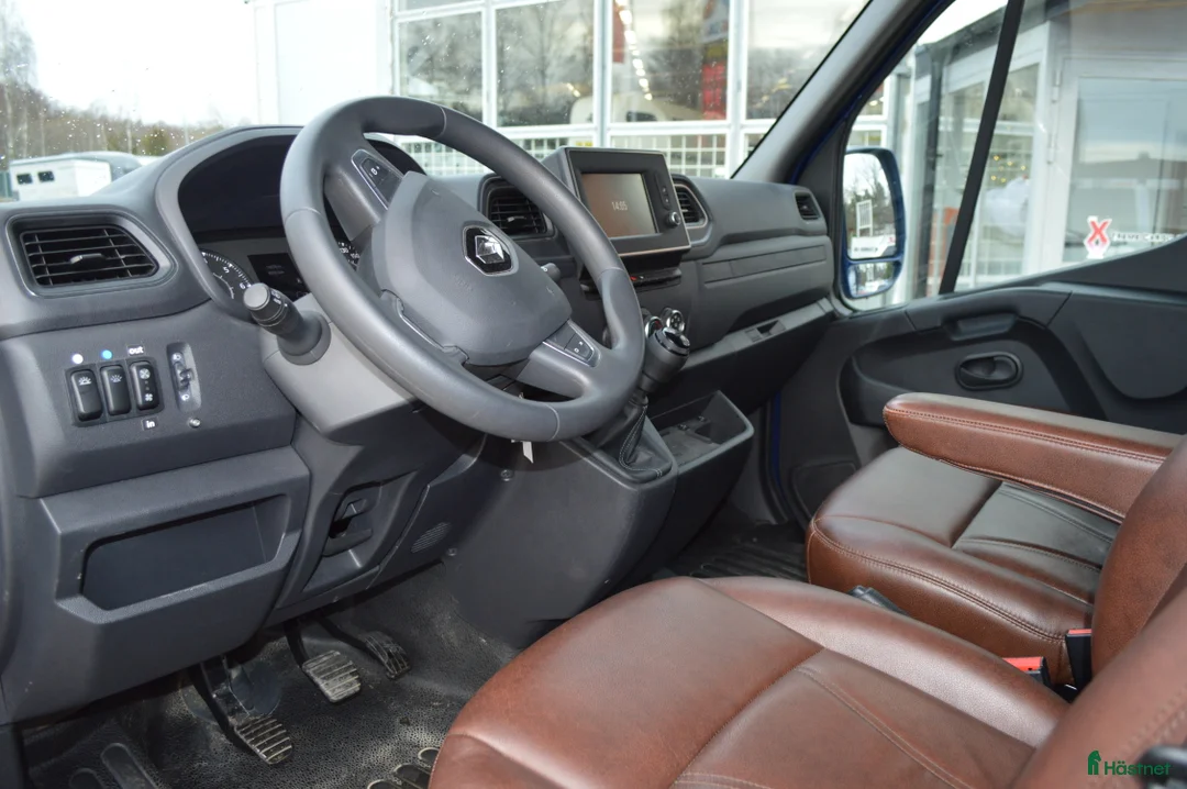 Hästlastbilar  fordon & transport till salu: Krismar Hästlastbil 3sits Stut 1950mil årsm 2022 i Kvicksund - Annons 7