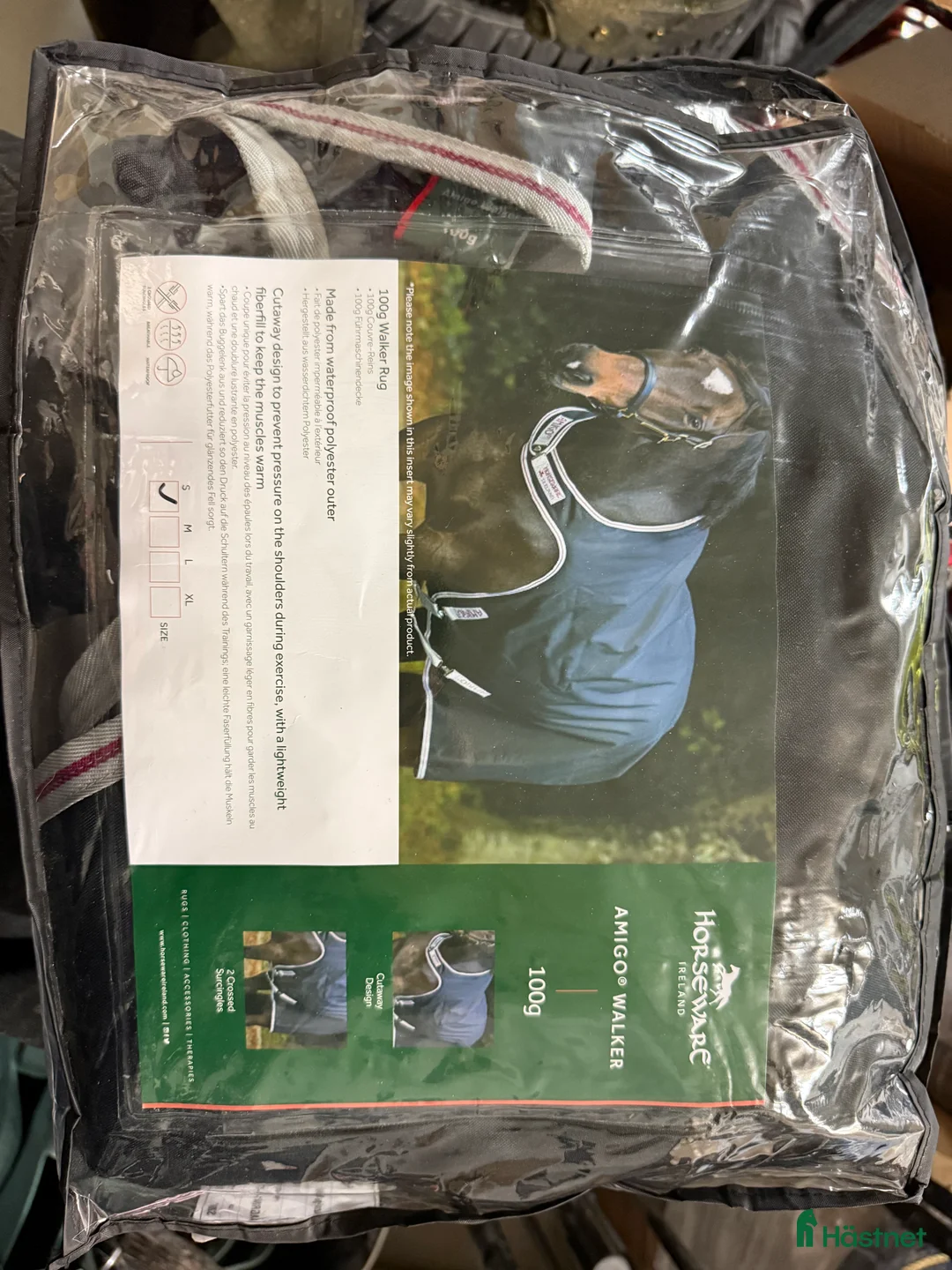 Täcken hästutrustning till salu: Täcken från olika tillverkare - Annons 1