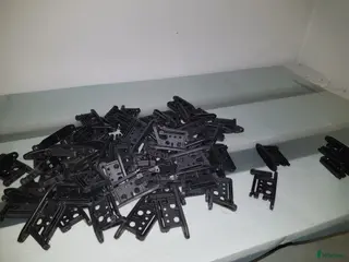 Stallinredning, stängsel & gård övrig utrustning till salu: Bandisolatorer och bandsträckare - Annons 1