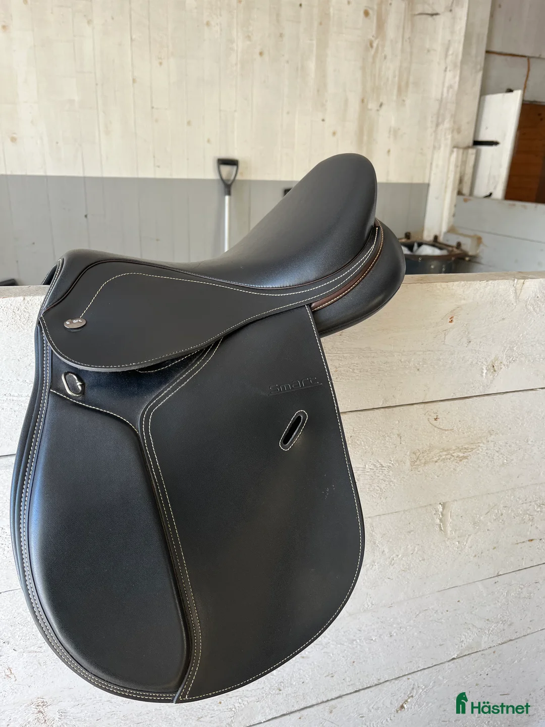 Sadlar hästutrustning till salu: Sadel Lippo Smart 15" - Annons 1