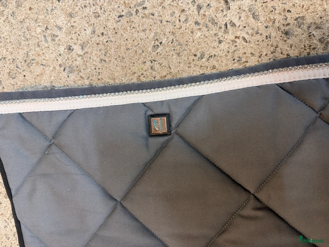 Schabrak & Vojlockar hästutrustning till salu: Equline schabrak - Annons 2