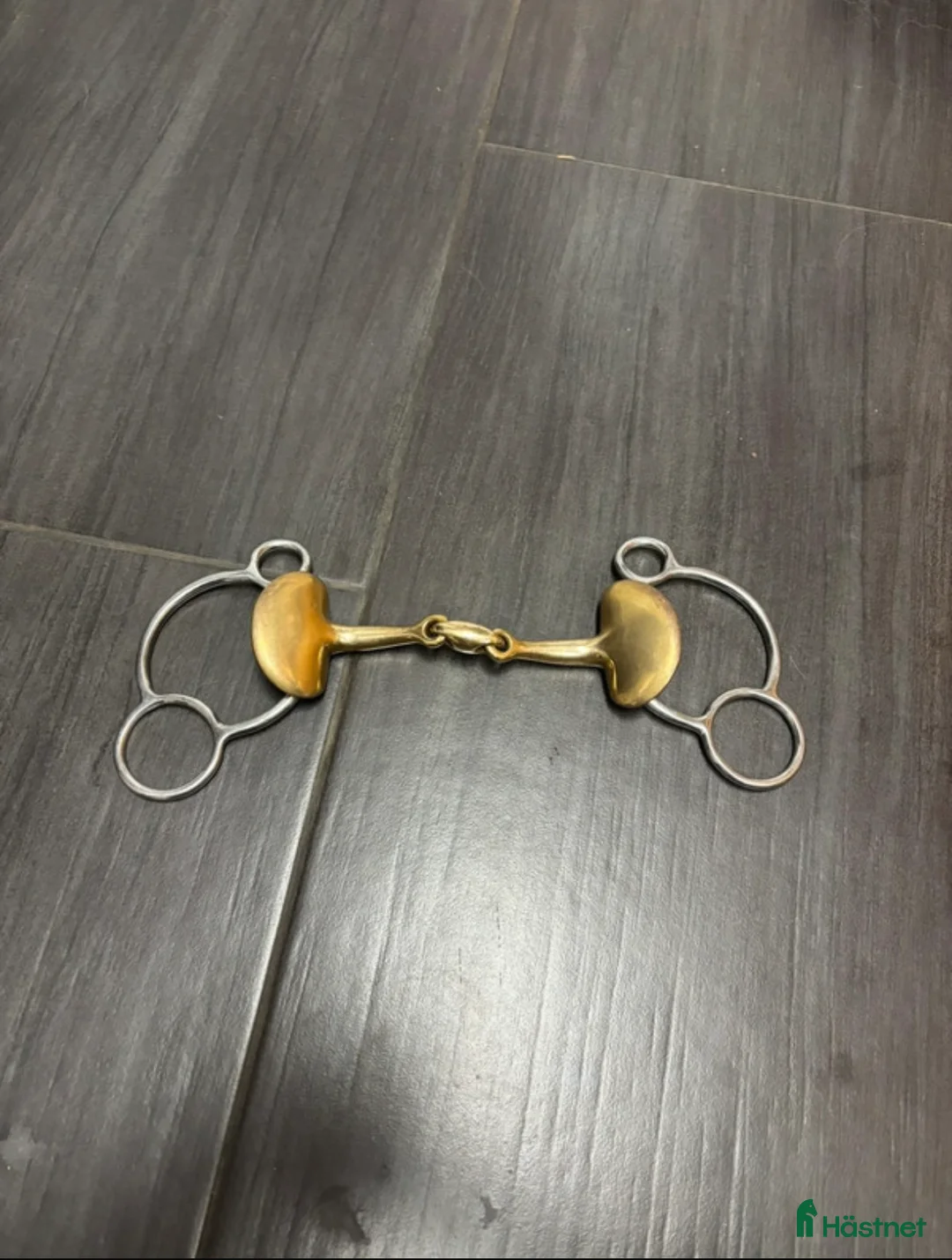 Bett hästutrustning till salu: Stübben golden wings 2,5 ring  - Annons 3