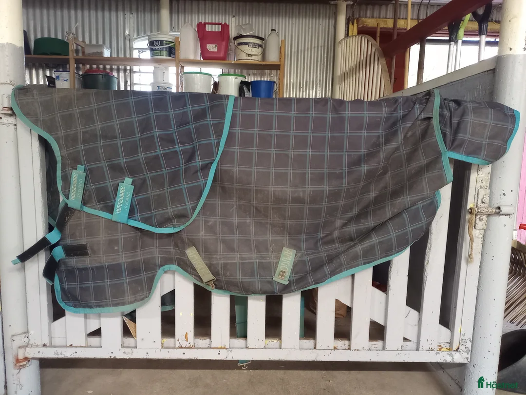Täcken hästutrustning till salu: Täcke Horseware stl 110 - Annons 1