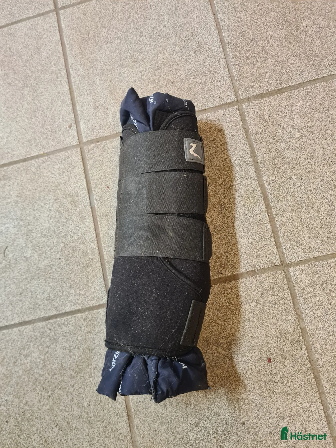 Benskydd hästutrustning till salu: Stallbandage Cob i Höör - Annons 1