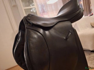 Sadlar hästutrustning till salu: Crown walsall 18 t, svart hopp i Norrköping - Annons 4