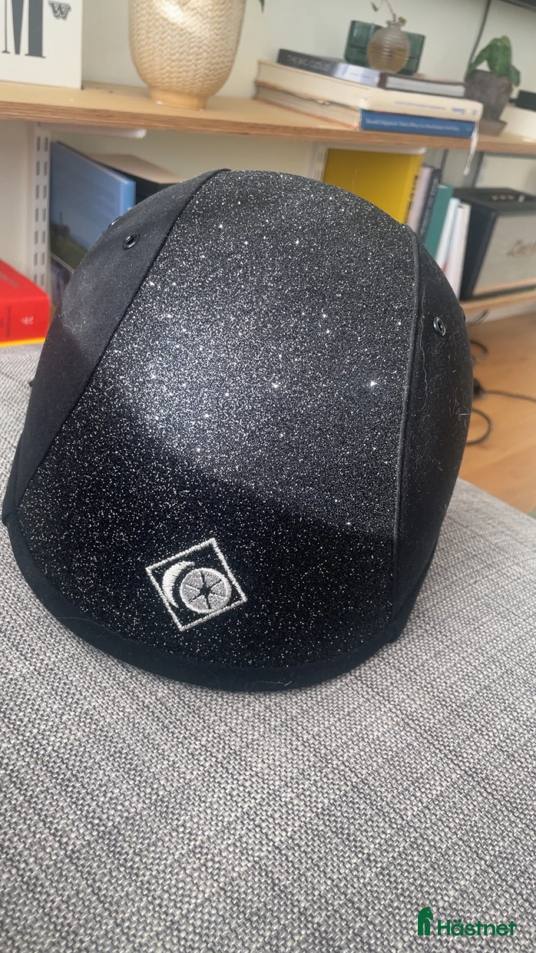 Hjälmar ryttarutrustning till salu: Charles owen hjälm - Annons 2