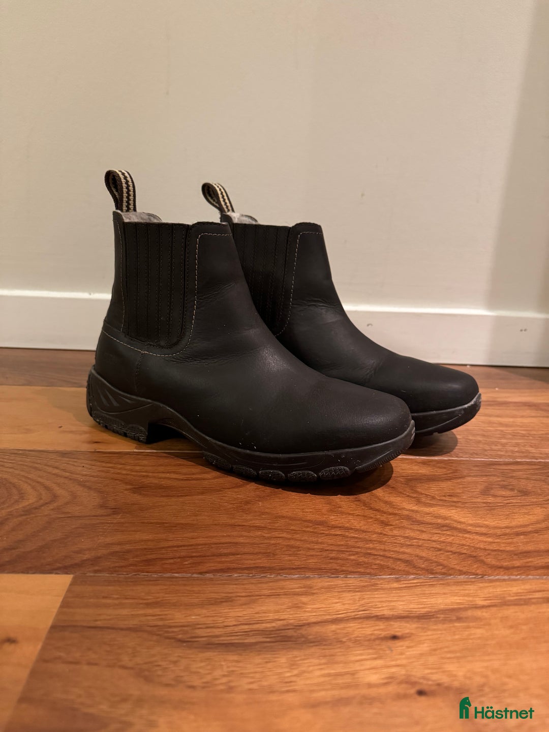 Ridstövlar ryttarutrustning till salu: Fodrade ridskor i Uppsala - Annons 1
