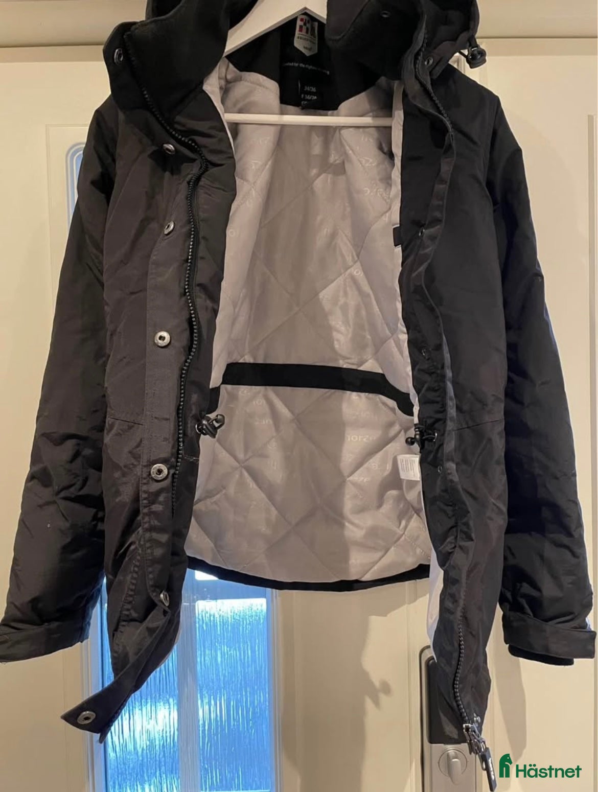 Jackor & Kavajer ryttarutrustning till salu: Vinterjacka strl 34/36 i Segeltorp - Annons 18