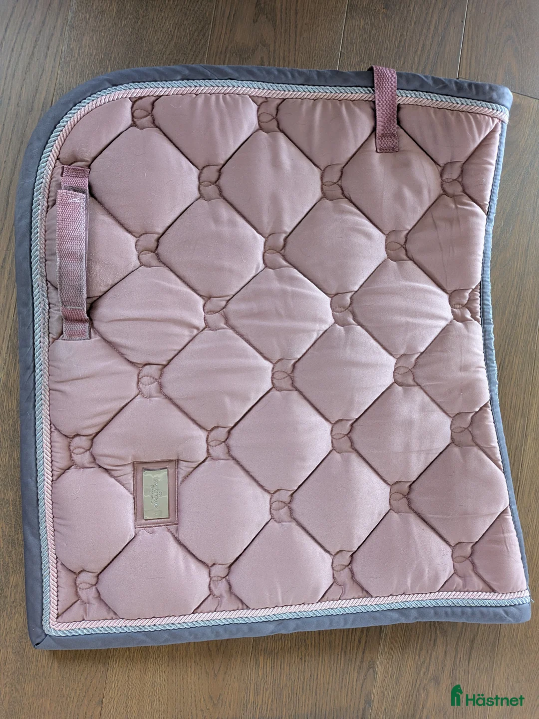 Schabrak & Vojlockar hästutrustning till salu: ES Schabrak  i Nyköping - Annons 1