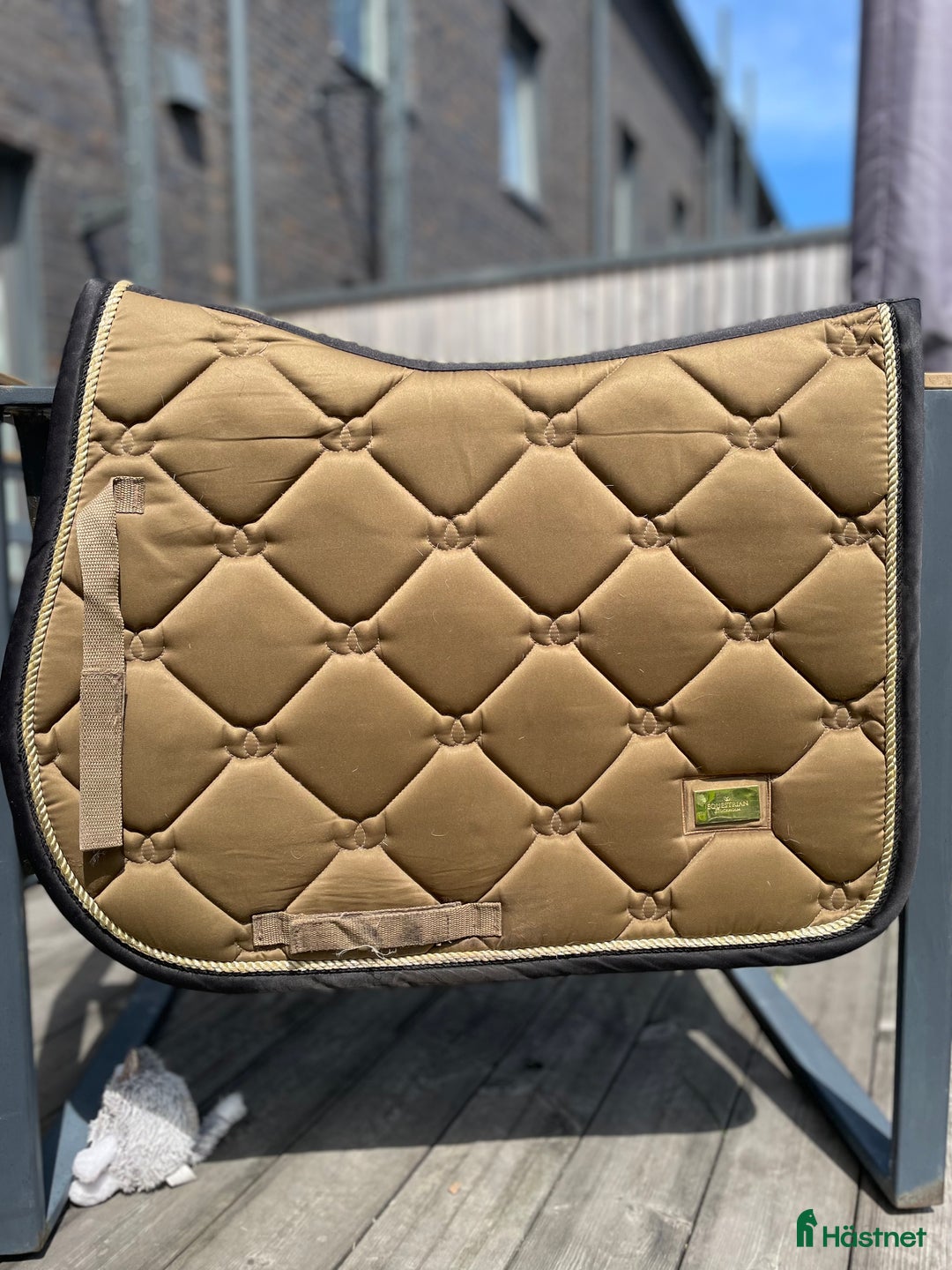 Schabrak & Vojlockar hästutrustning till salu: Fint Equrestrian Stockholm🥰 i Halmstad - Annons 2