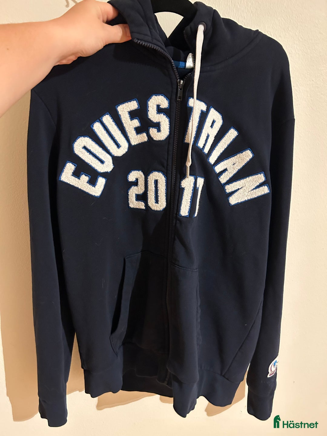 Övrigt Ridkläder ryttarutrustning till salu: H&M väst, tröjor & T-shirt, S-XL ( 36-40 )  i Värmdö - Annons 5