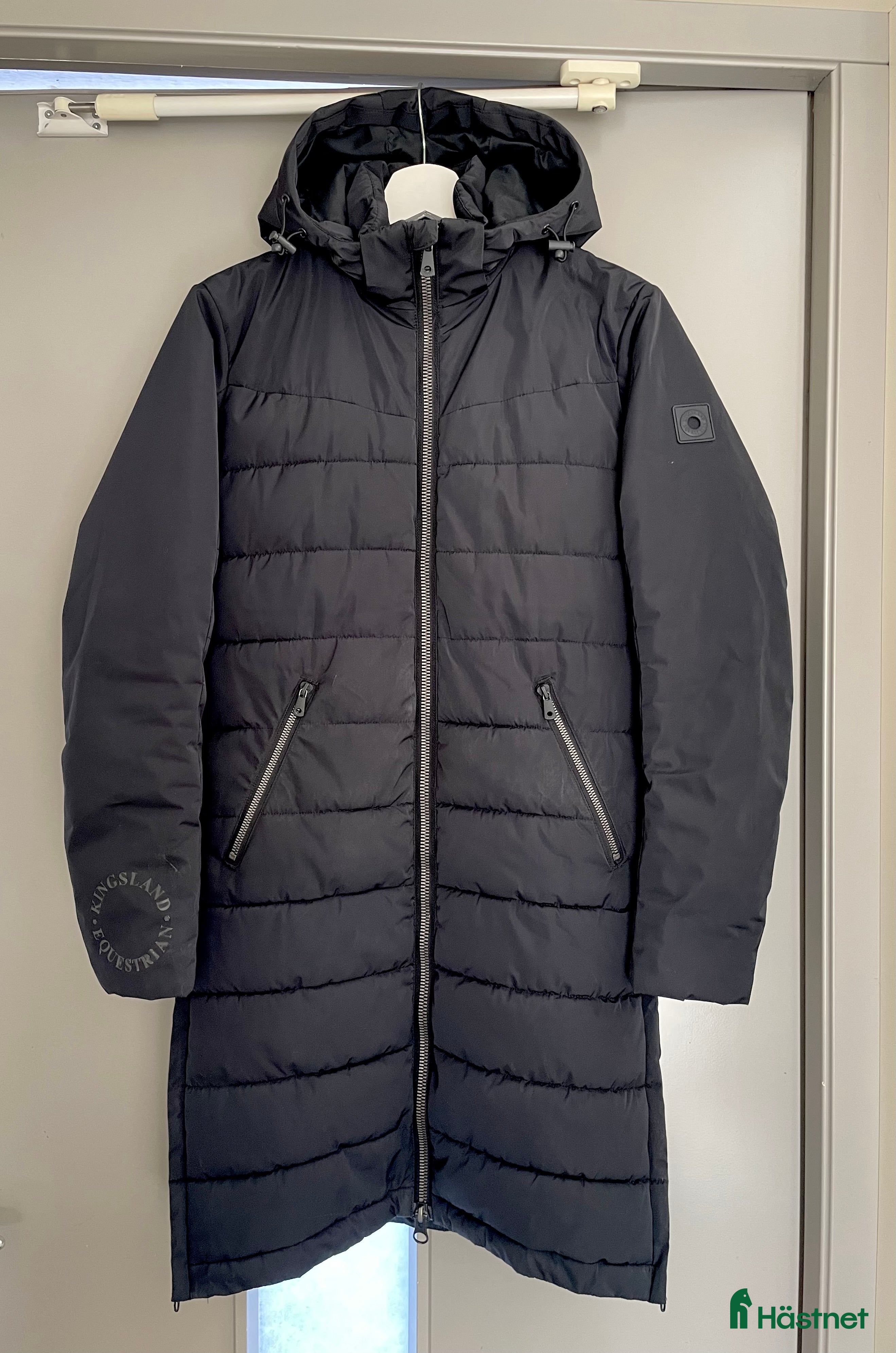 Jackor & Kavajer ryttarutrustning till salu: Kingsland vinterkappa, stl 158/164 i Billdal - Annons 24