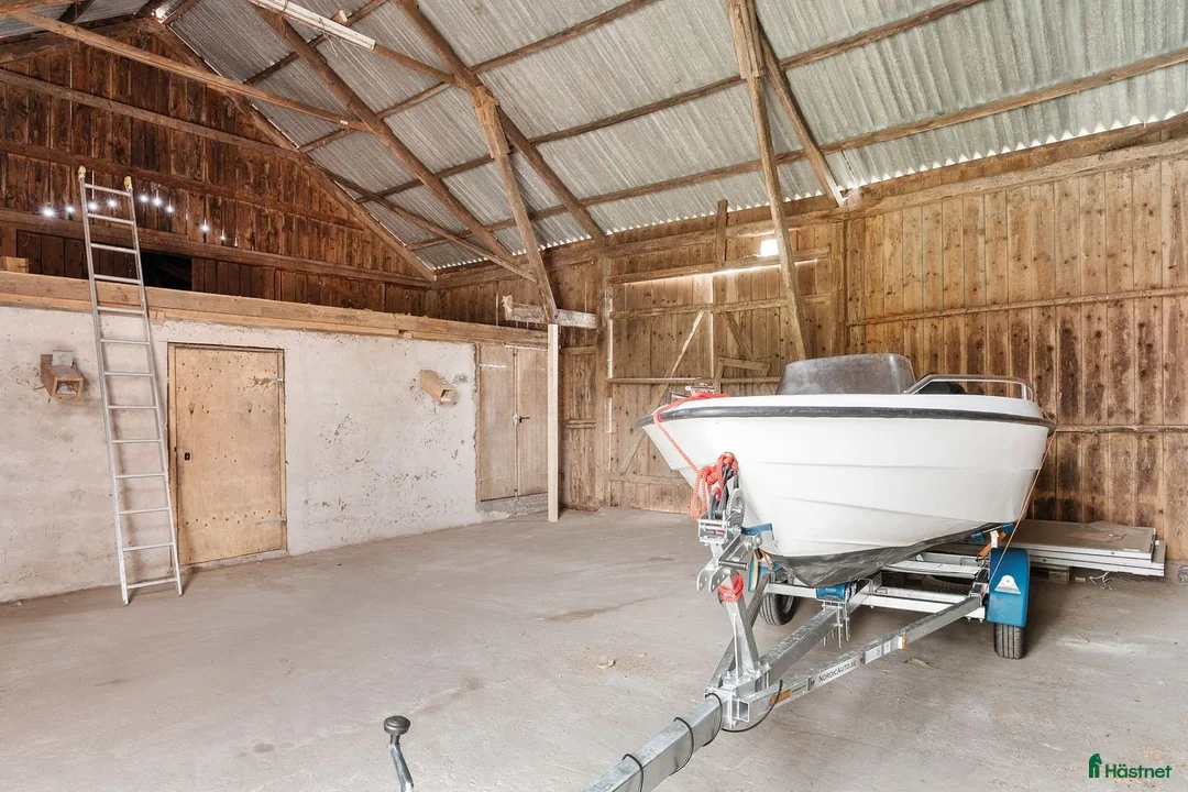  hästgårdar till salu: Hällingsjövägen 1664 i Kungsbacka - Annons 6