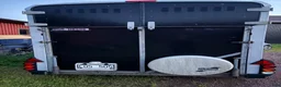 Hästtransporter  fordon & transport till salu: Svart Ifor Williams med fronturlastning - Annons 3