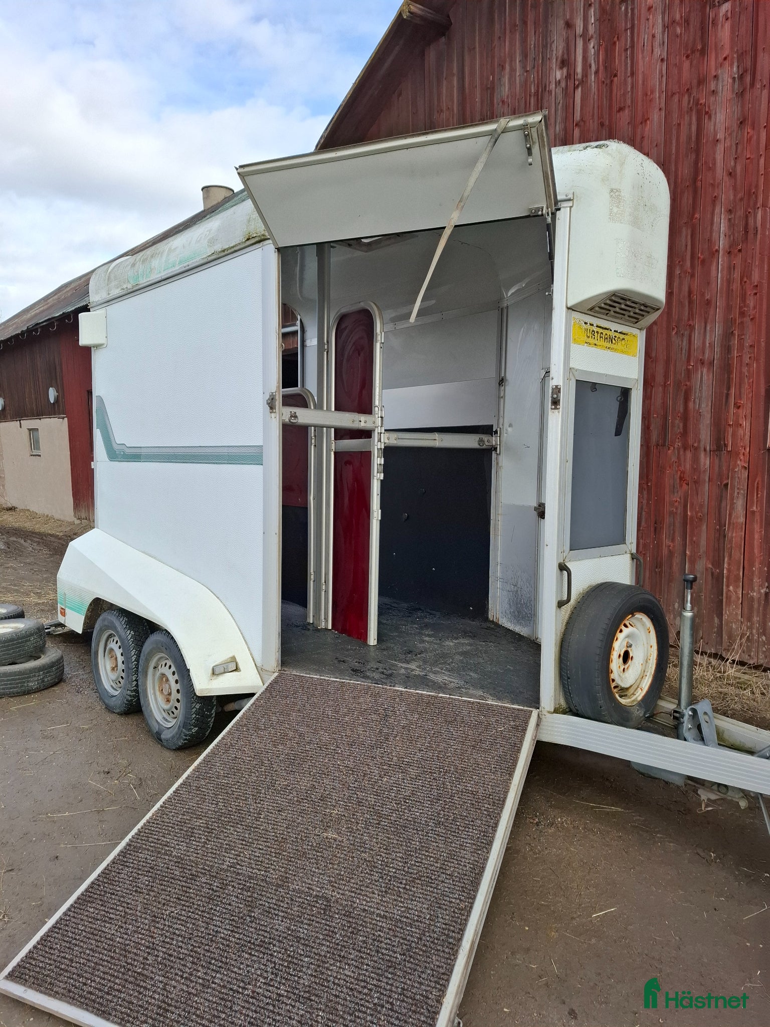 Hästtransporter  fordon & transport till salu: Ume A40 säljes - Annons 2