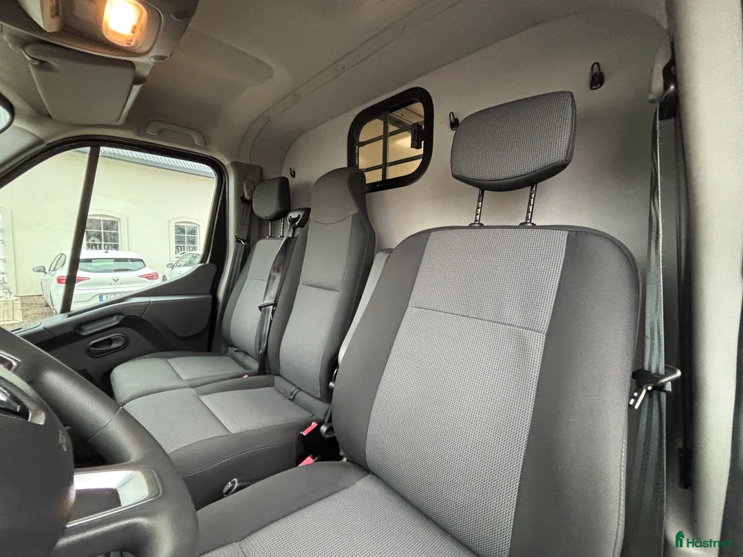 Hästlastbilar  fordon & transport till salu: Renault Master Paragan hästbil i Laholm - Annons 3