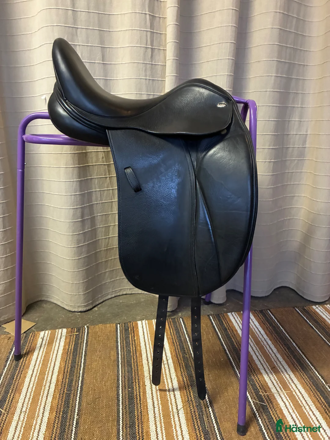 Sadlar hästutrustning till salu: Santa Cruz Arthur de Lux (UG) - Annons 1