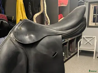 Sadlar hästutrustning Välvårdad skön sadel - Annons 4