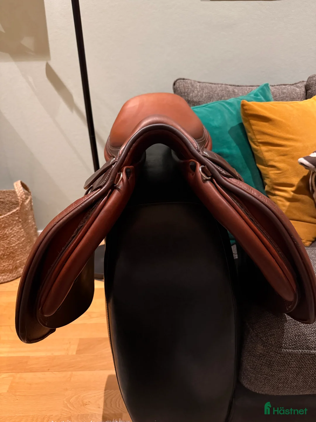 Sadlar hästutrustning till salu: Fin Renaissance sadel! i Kungälv - Annons 4