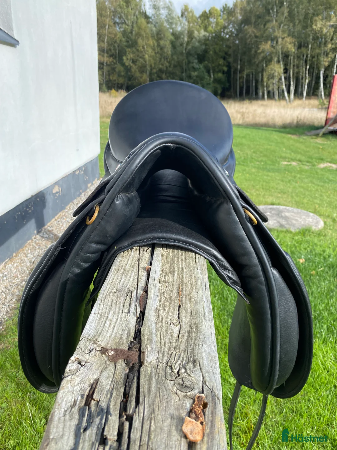 Sadlar hästutrustning till salu: Fin dressyrsadel i Genarp - Annons 2