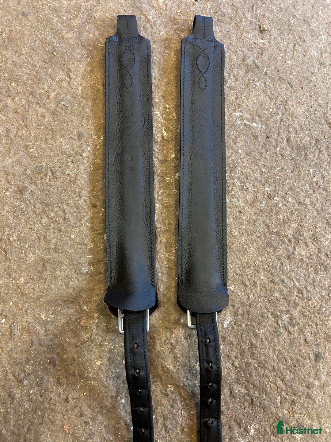 Sadeltillbehör hästutrustning till salu: Antares stigläder i Gävle - Annons 1