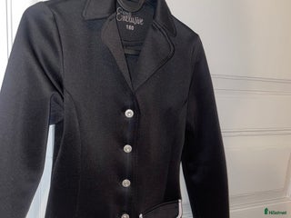 Jackor & Kavajer ryttarutrustning till salu: Super snygg kavaj 😍 i Kalmar - Annons 1