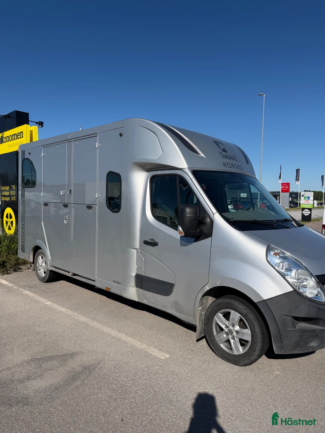 Hästlastbilar  fordon & transport till salu: Hästlastbil låga mil theault proteo 5 - Annons 2