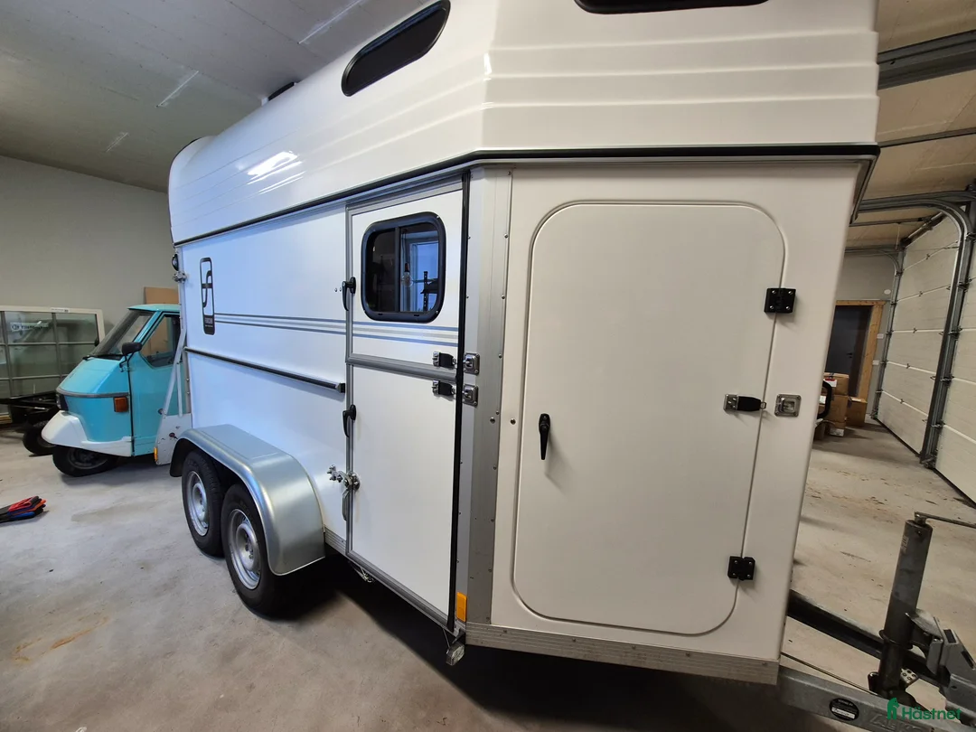 Hästtransporter  fordon & transport till salu: Forzab Futuro SEH 26 säljes - Annons 2