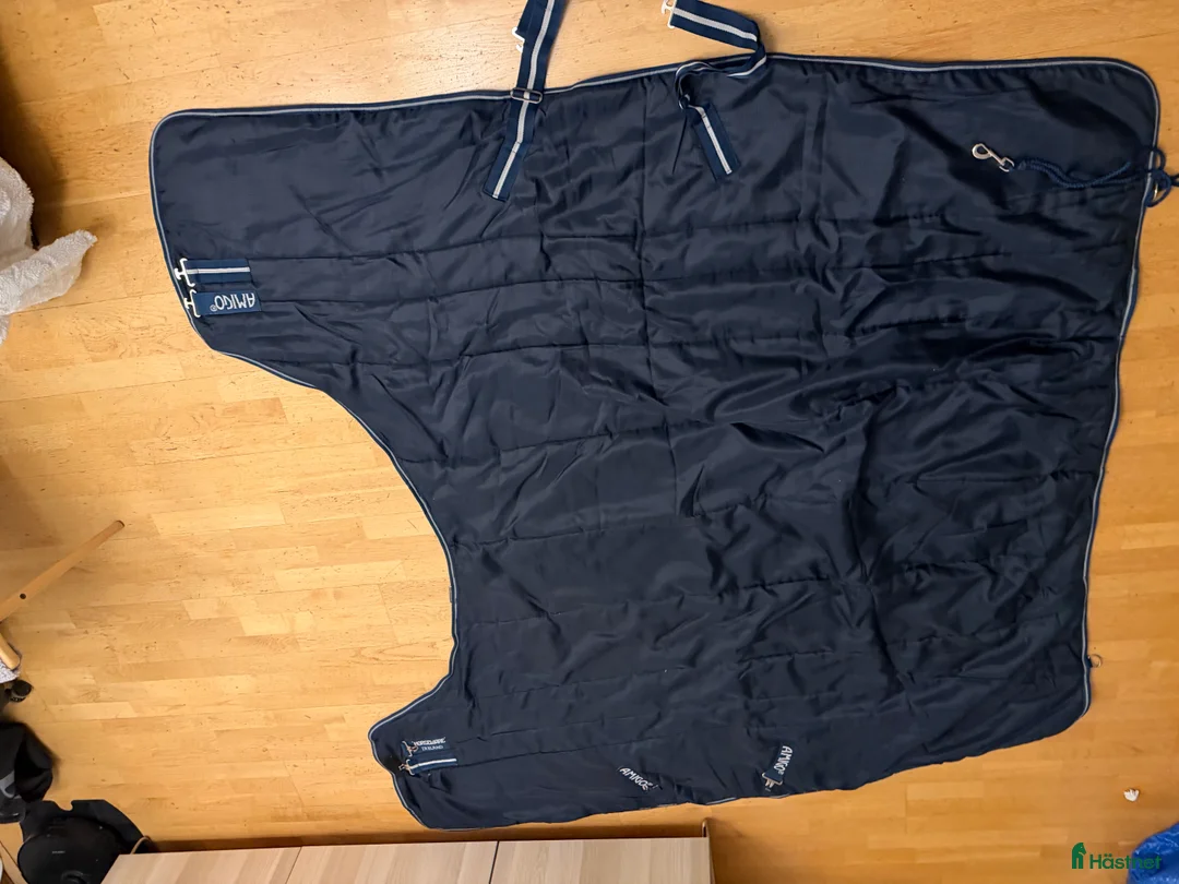 Täcken hästutrustning till salu: Horseware Amigo insulator 350g i Stockholm - Annons 2