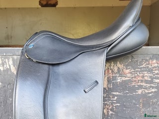 Sadlar hästutrustning till salu: Lippo Vanessa i Falun - Annons 1