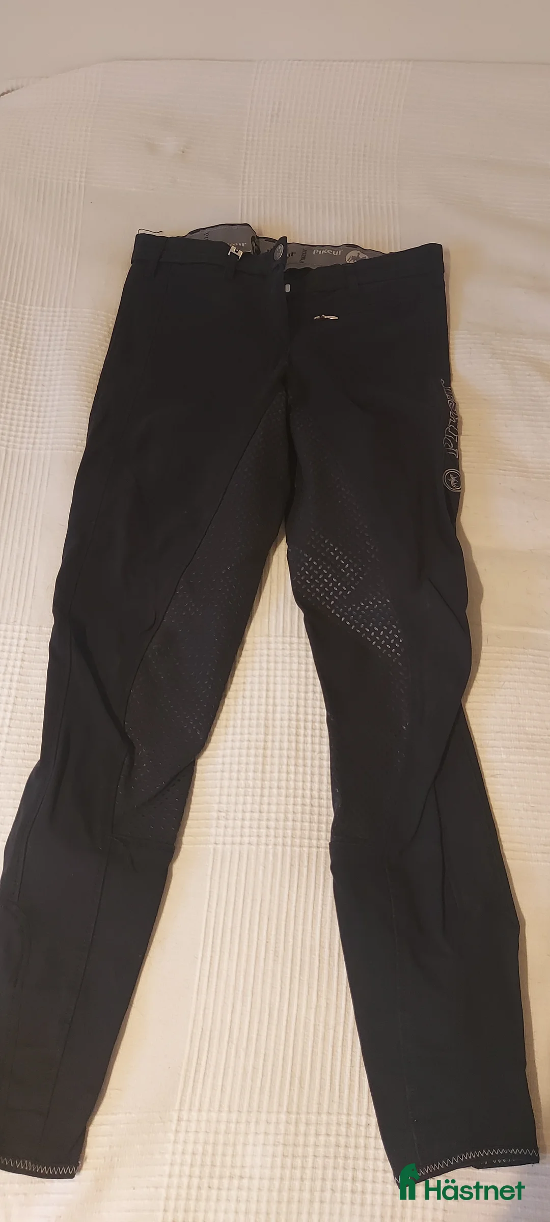 Ridbyxor ryttarutrustning till salu: Ett gäng ridbyxor - helskodda i Ekerö - Annons 4