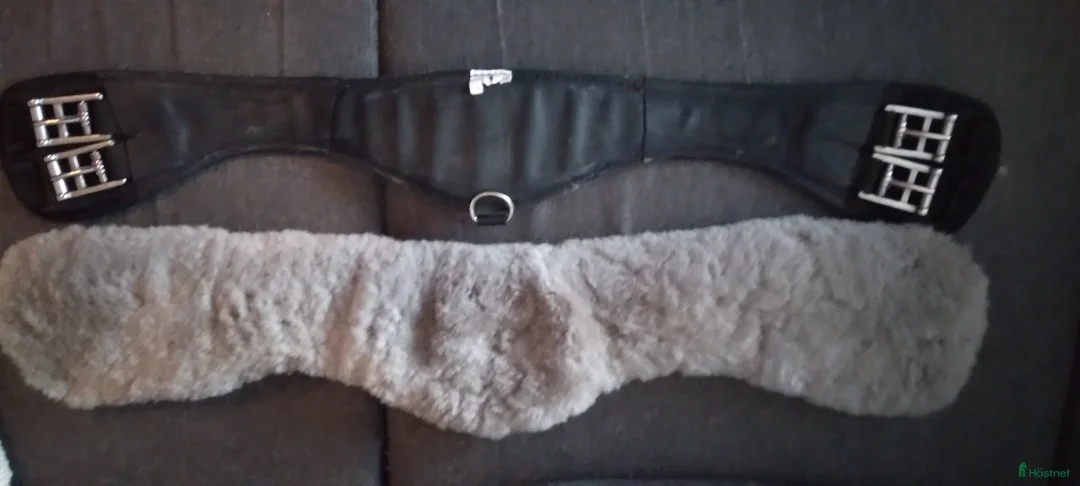 Sadeltillbehör hästutrustning till salu: Mattes Crescent Slim Line 70cm i Norrtälje - Annons 3