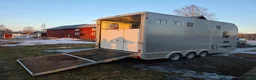 Hästtransporter  fordon & transport till salu: Lyxig hästtransport med bodel  - Annons 6