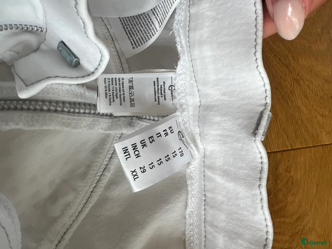 Ridbyxor ryttarutrustning till salu: Vita ridbyxor  i Järna - Annons 5