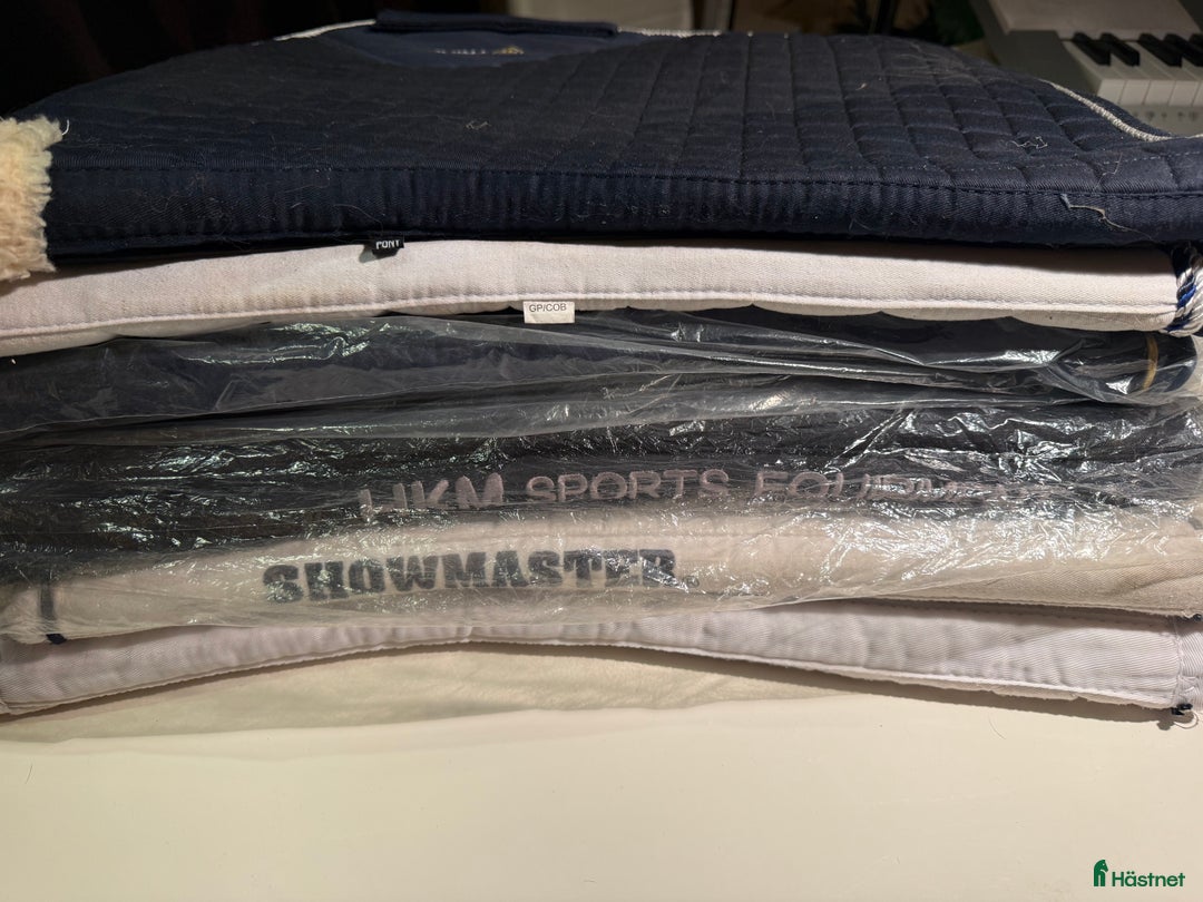 Schabrak & Vojlockar hästutrustning till salu: Schabrak - ponny i Linköping - Annons 3