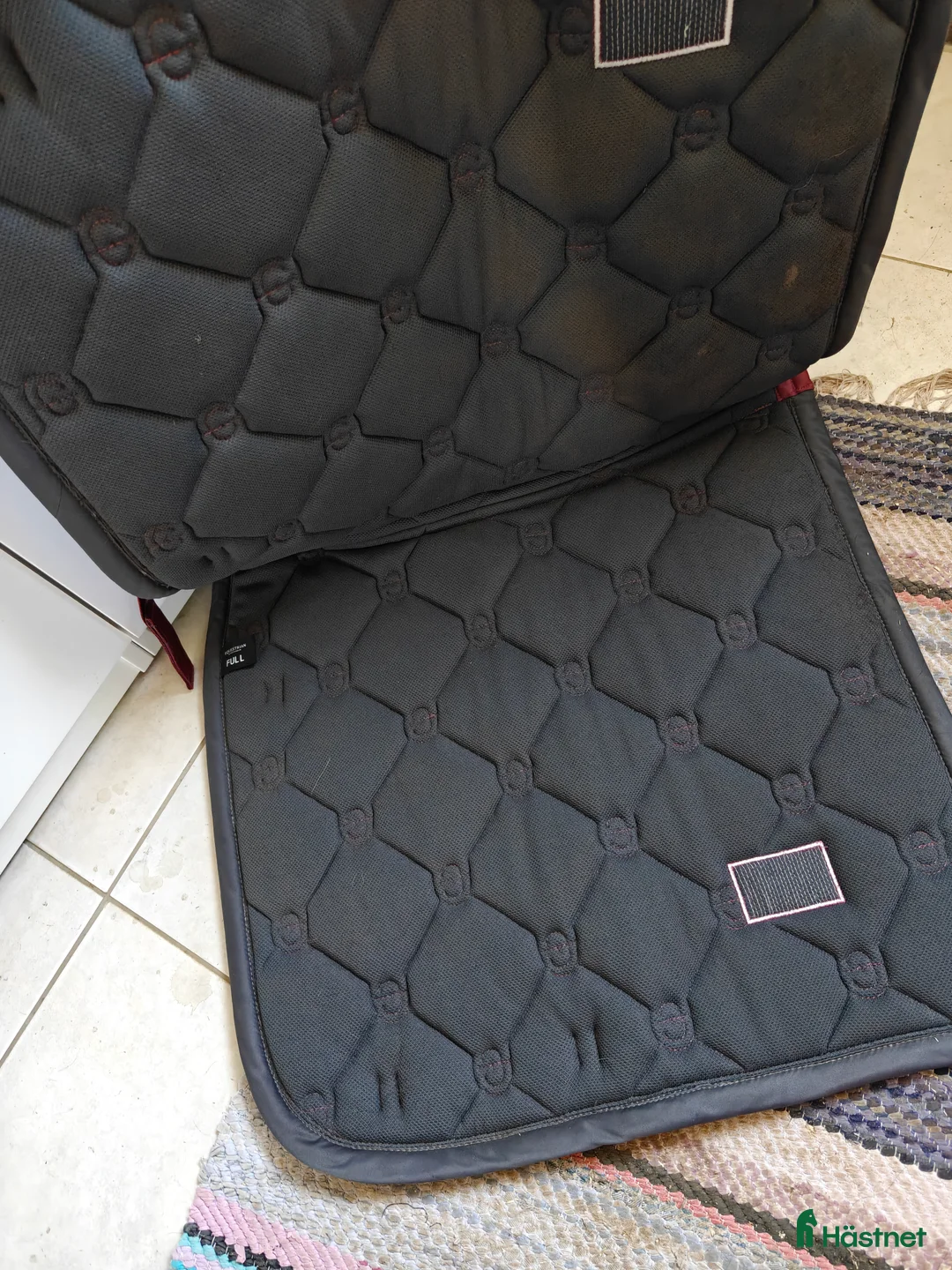 Schabrak & Vojlockar hästutrustning till salu: ES schabrak strl full - Annons 3