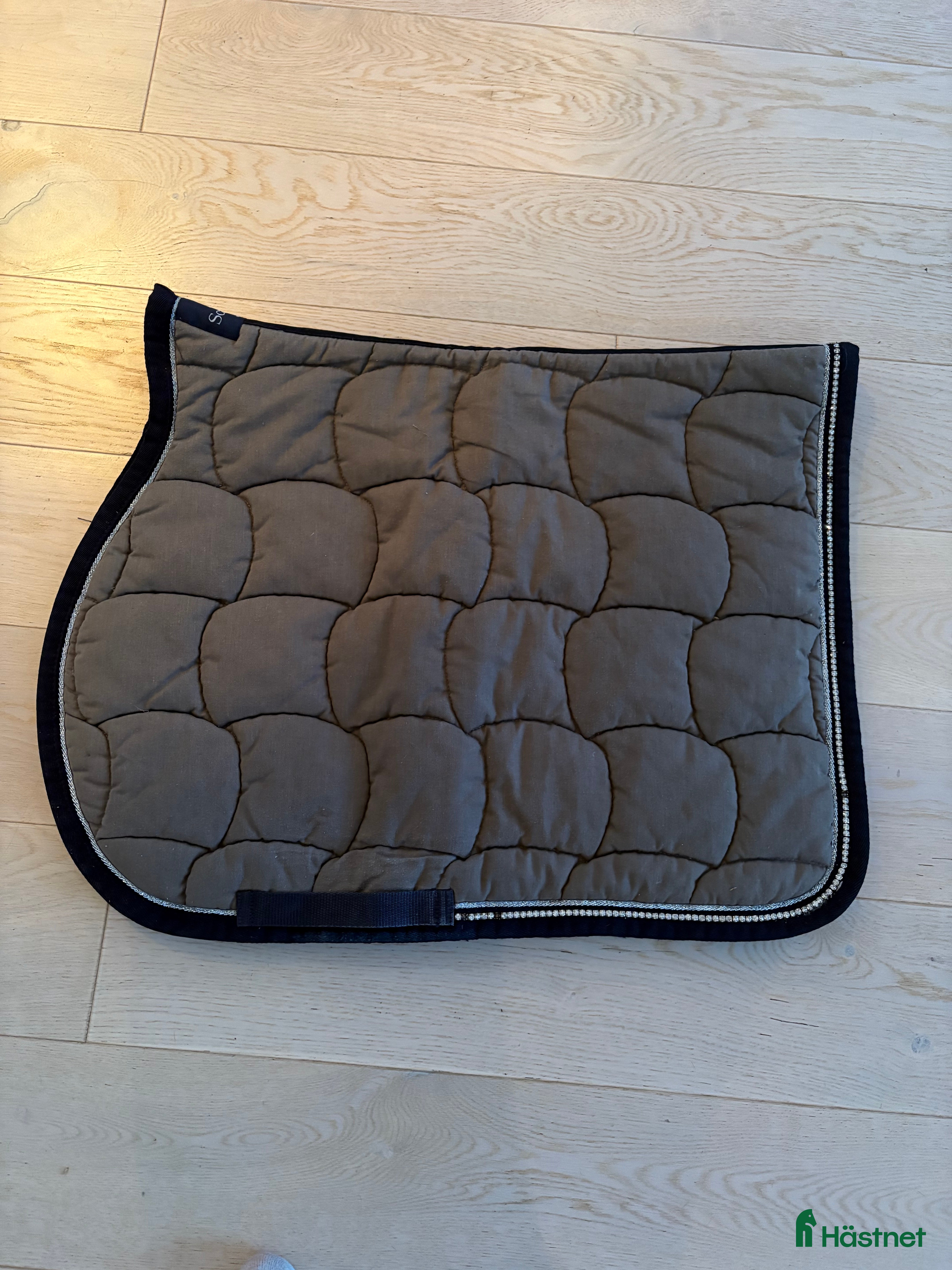 Schabrak & Vojlockar hästutrustning till salu: Scarpati schabrak i Nacka - Annons 1